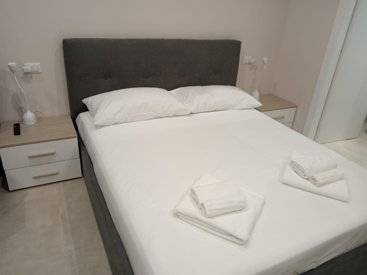 Gambara Metro Apartment Milano Zewnętrze zdjęcie